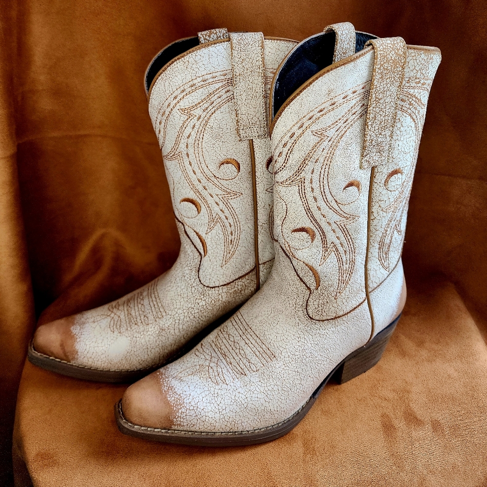 Sterling River Womens Boots